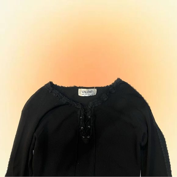 DESIGNER VINTAGE BLACK PESEANT TOP - Picture 2 of 2